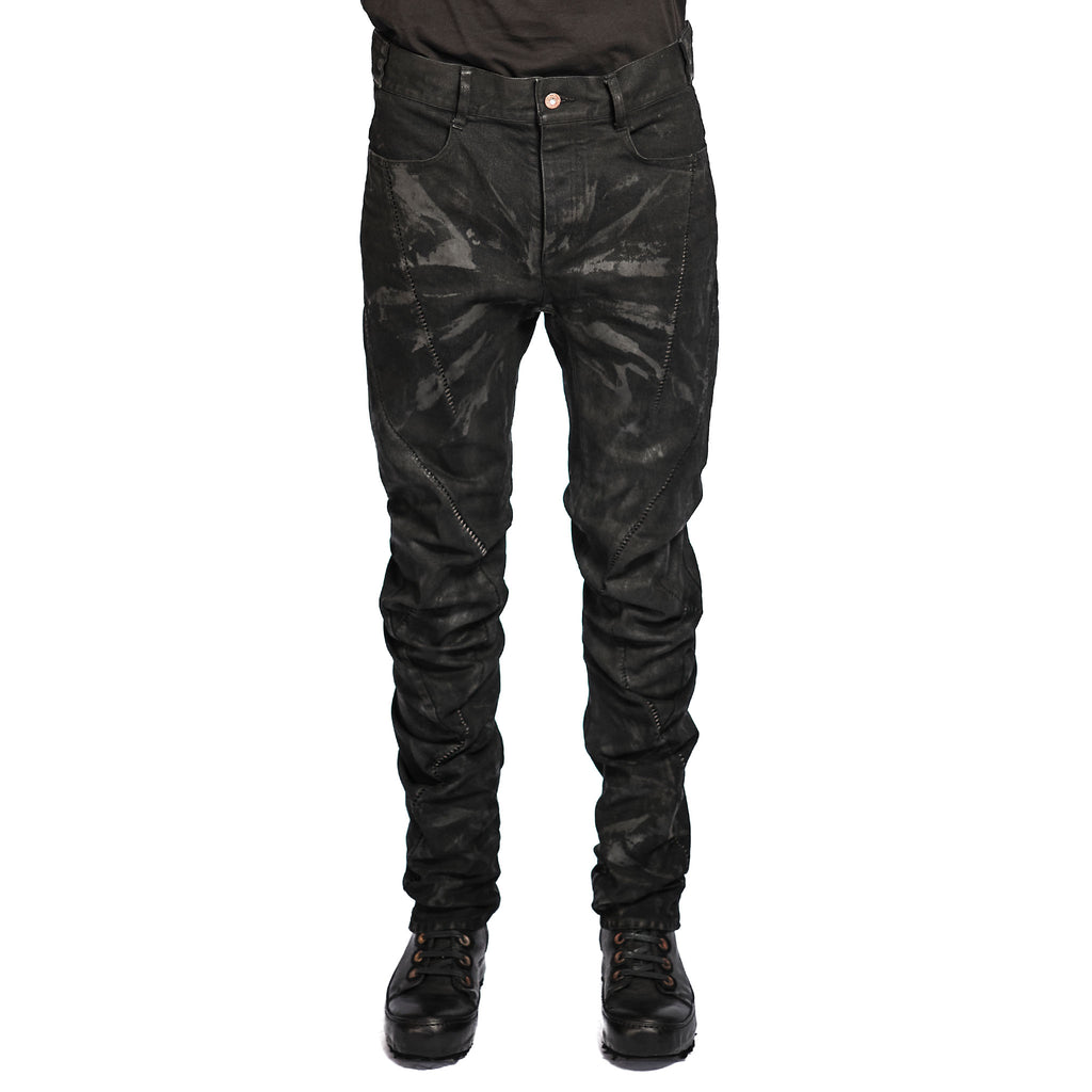 COATED DENIM OVERLOCK CURVED SLIM JEAN