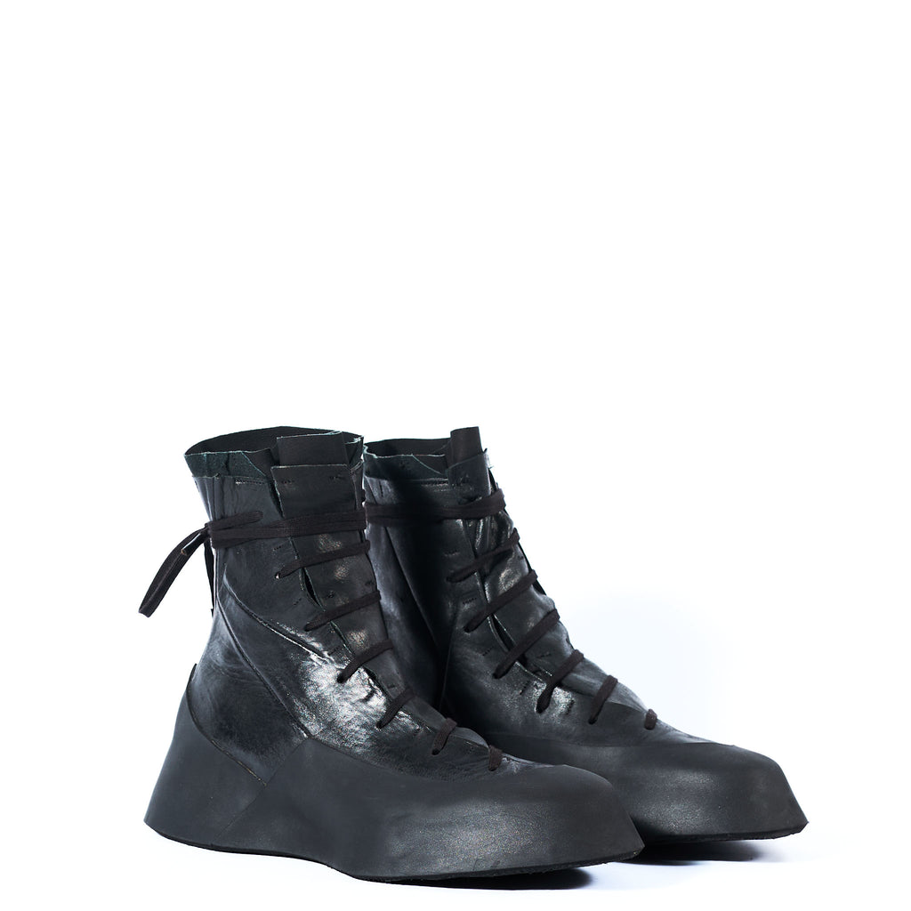 DISTORTION FEATHERWEIGHT HIGH-TOP SNEAKER