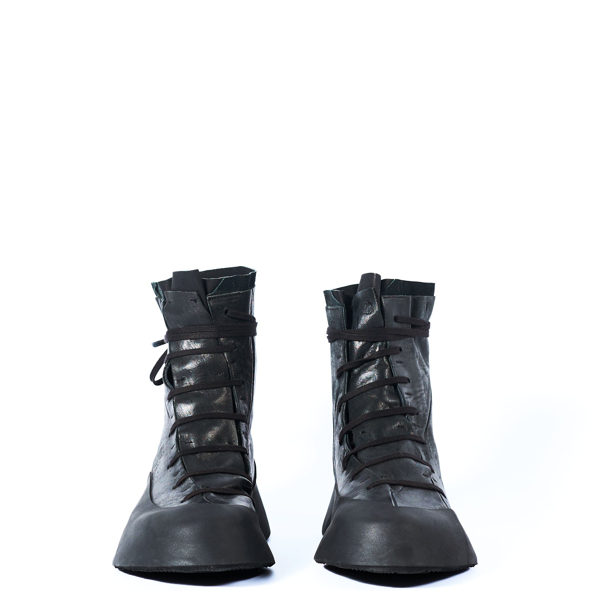 DISTORTION FEATHERWEIGHT HIGH-TOP SNEAKER