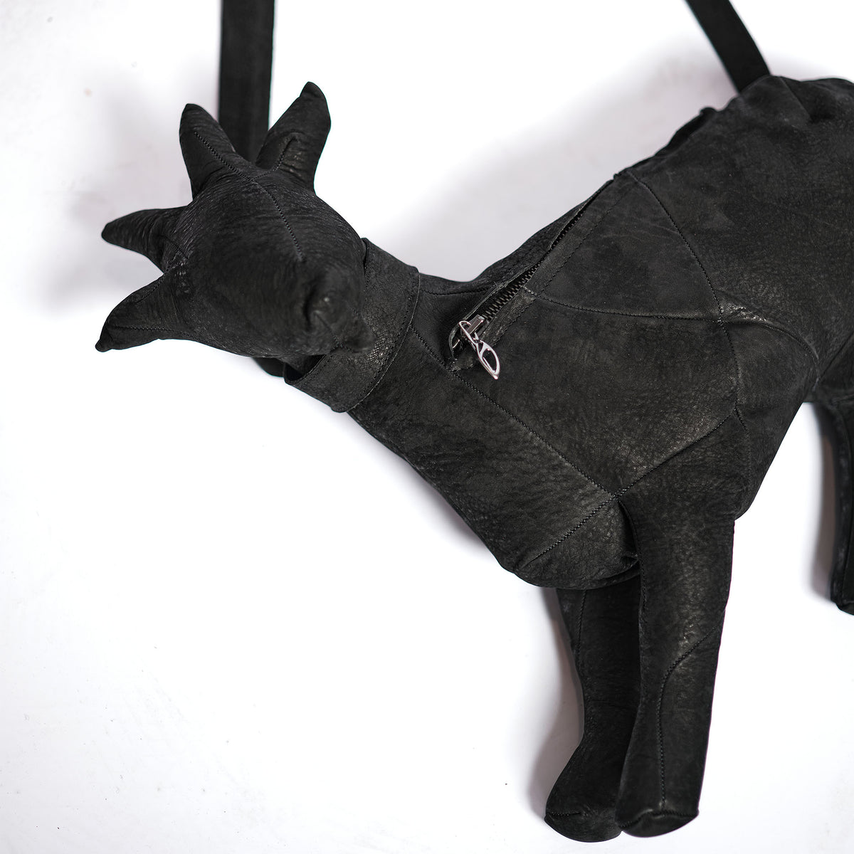 DISTORTION GOAT BAG