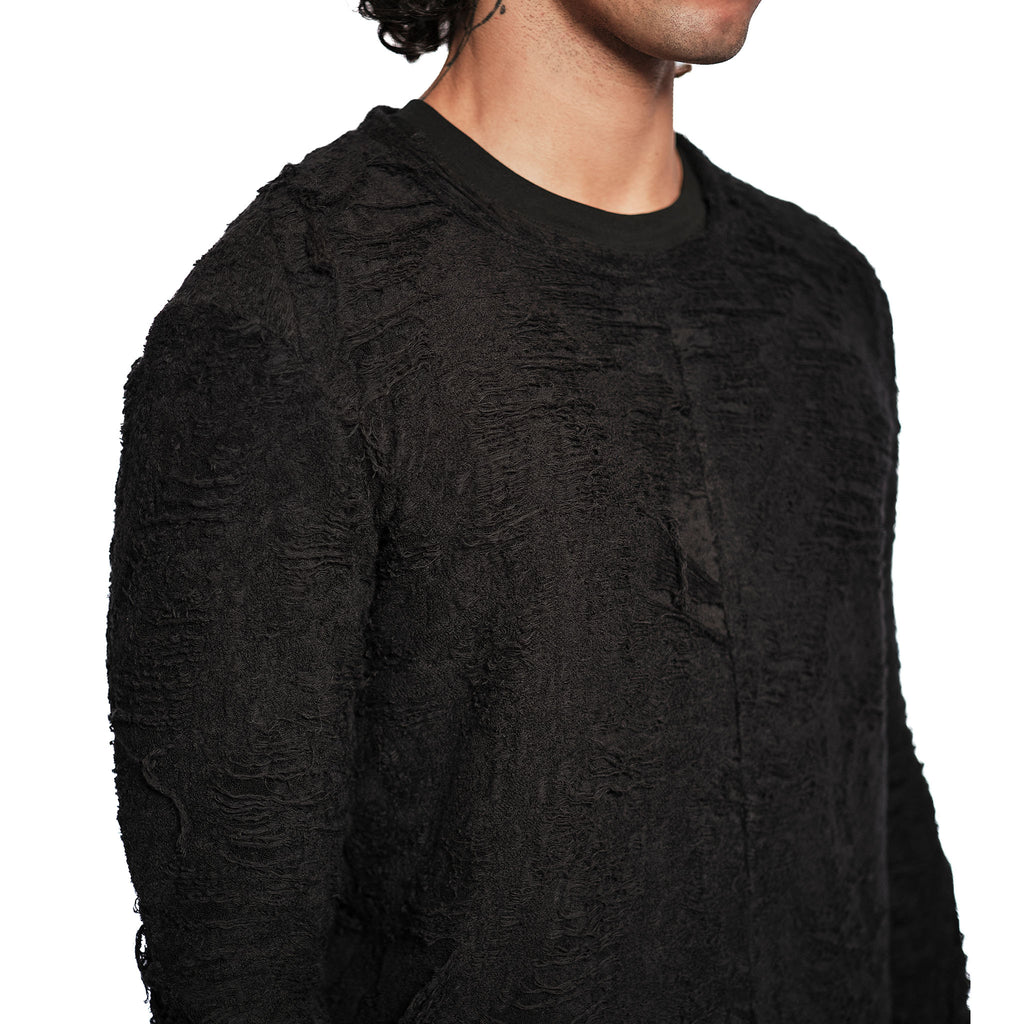 DISTRESSED LONG SLEEVE T-SHIRT