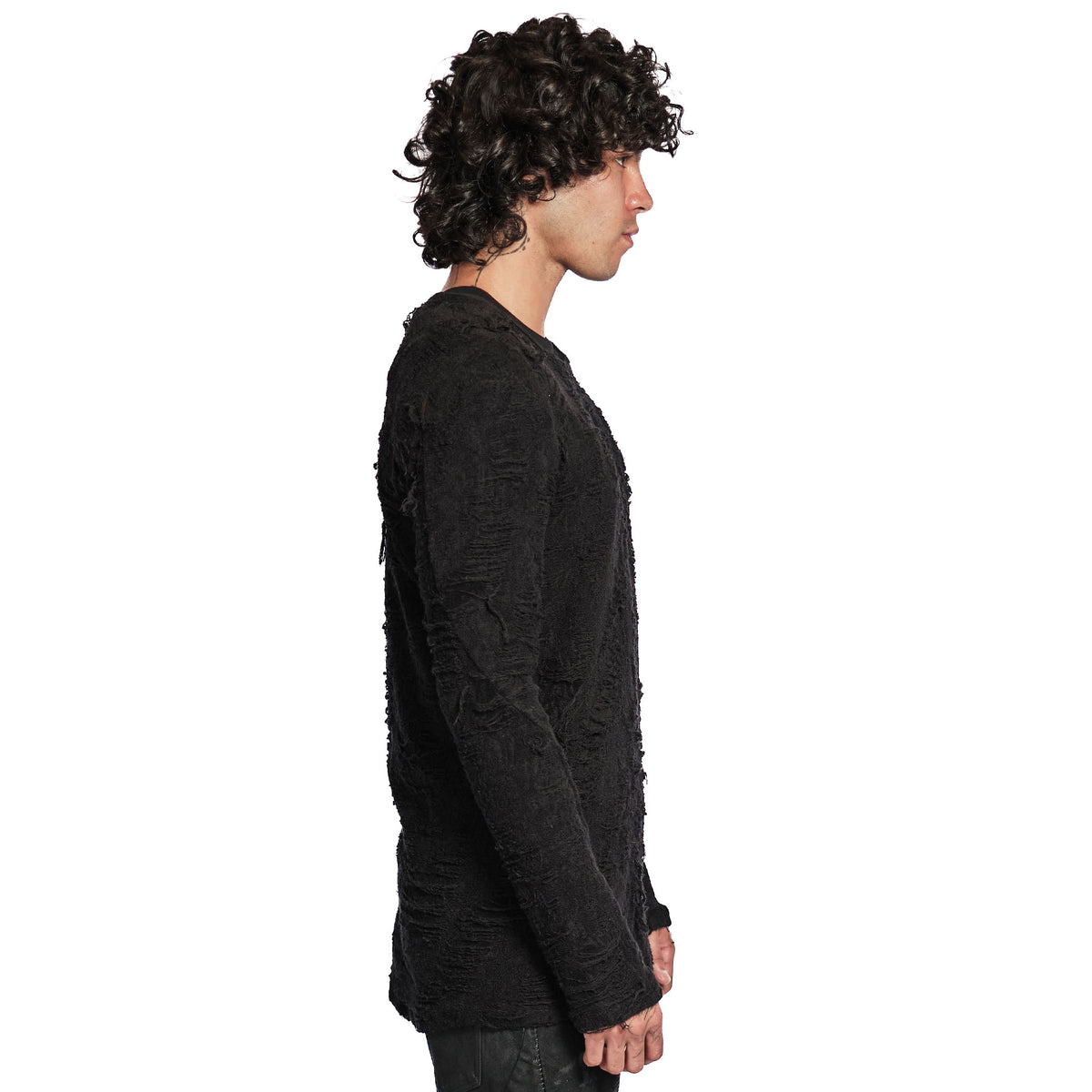 DISTRESSED LONG SLEEVE T-SHIRT