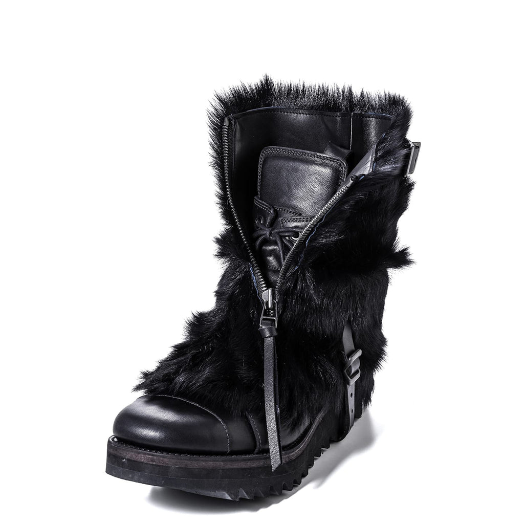 GOAT FUR / HORSE LEATHER GAITER