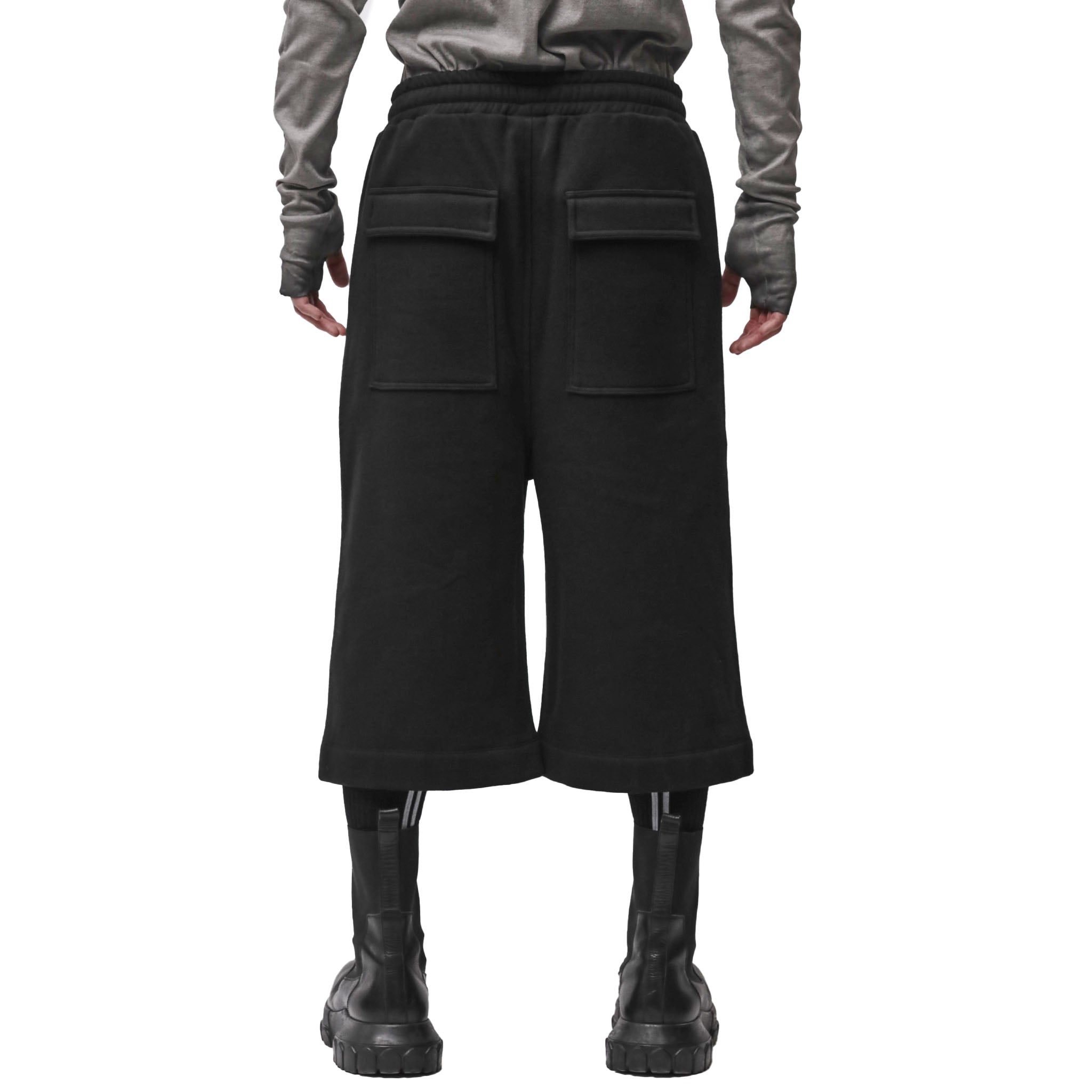 *PRE-ORDER* SWEAT SHORT M ST 528