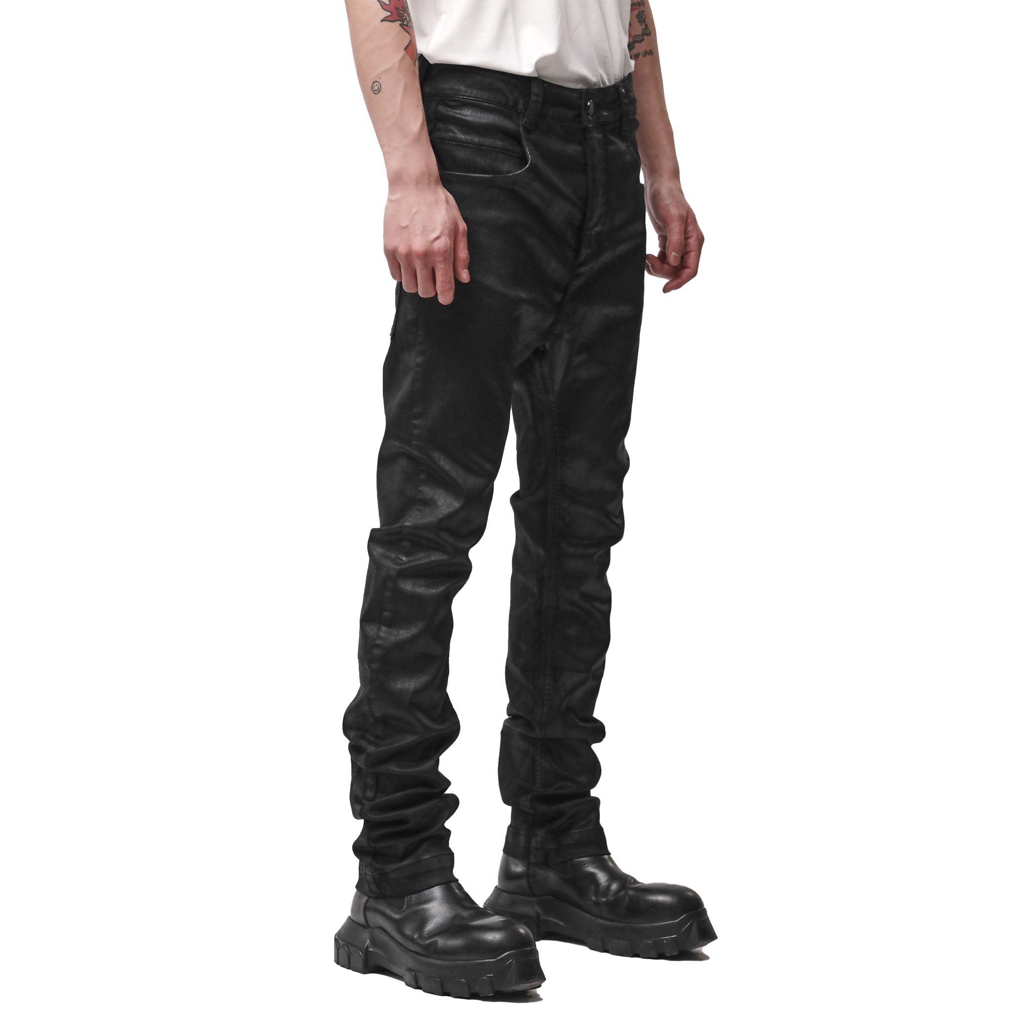 *PRE-ORDER* JEAN M T 107