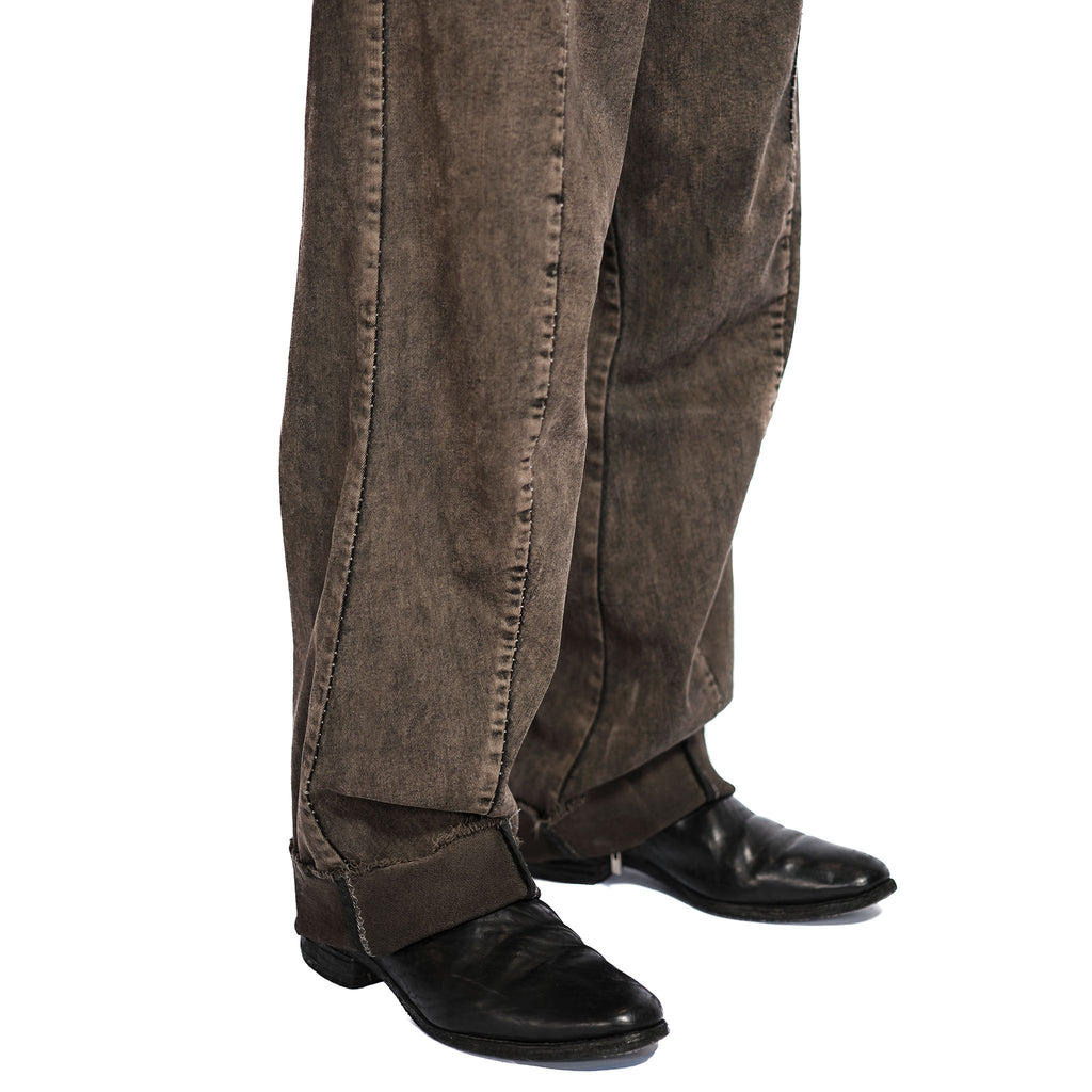 WIDE LEG DART JEANS