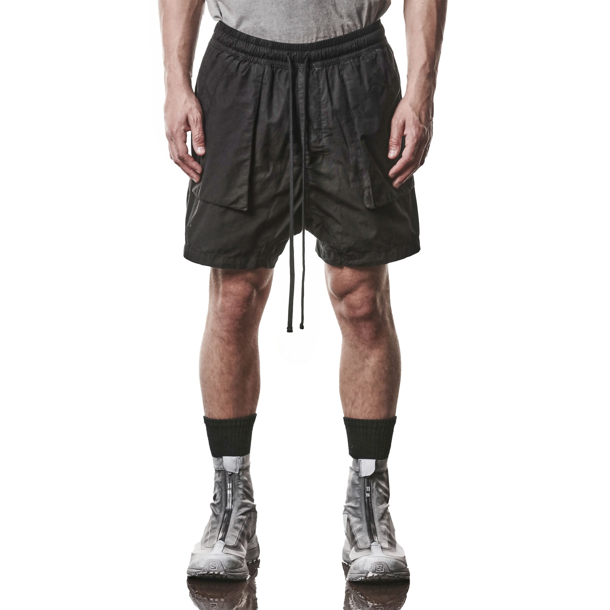 SHORT M P 37