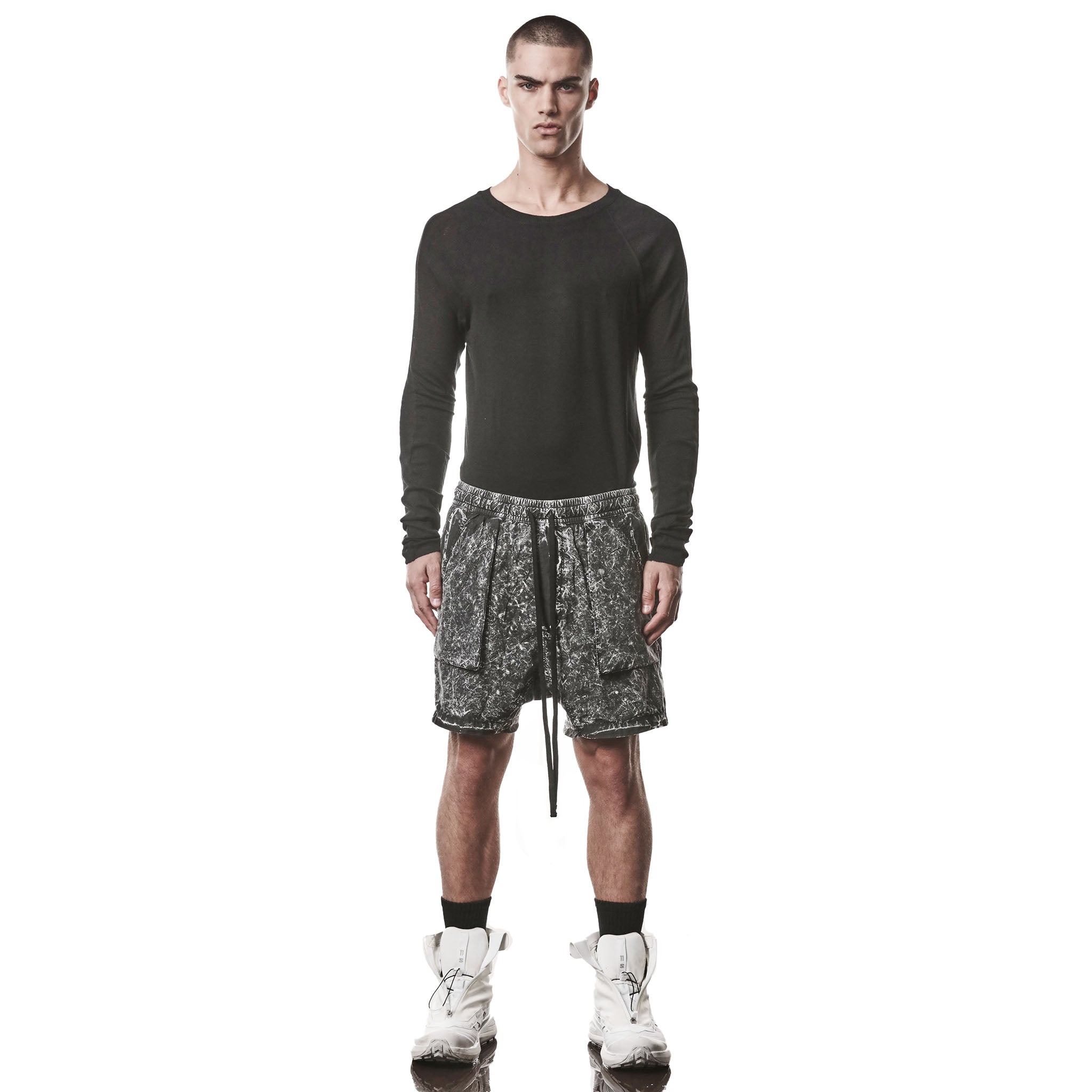 SHORT M P 37