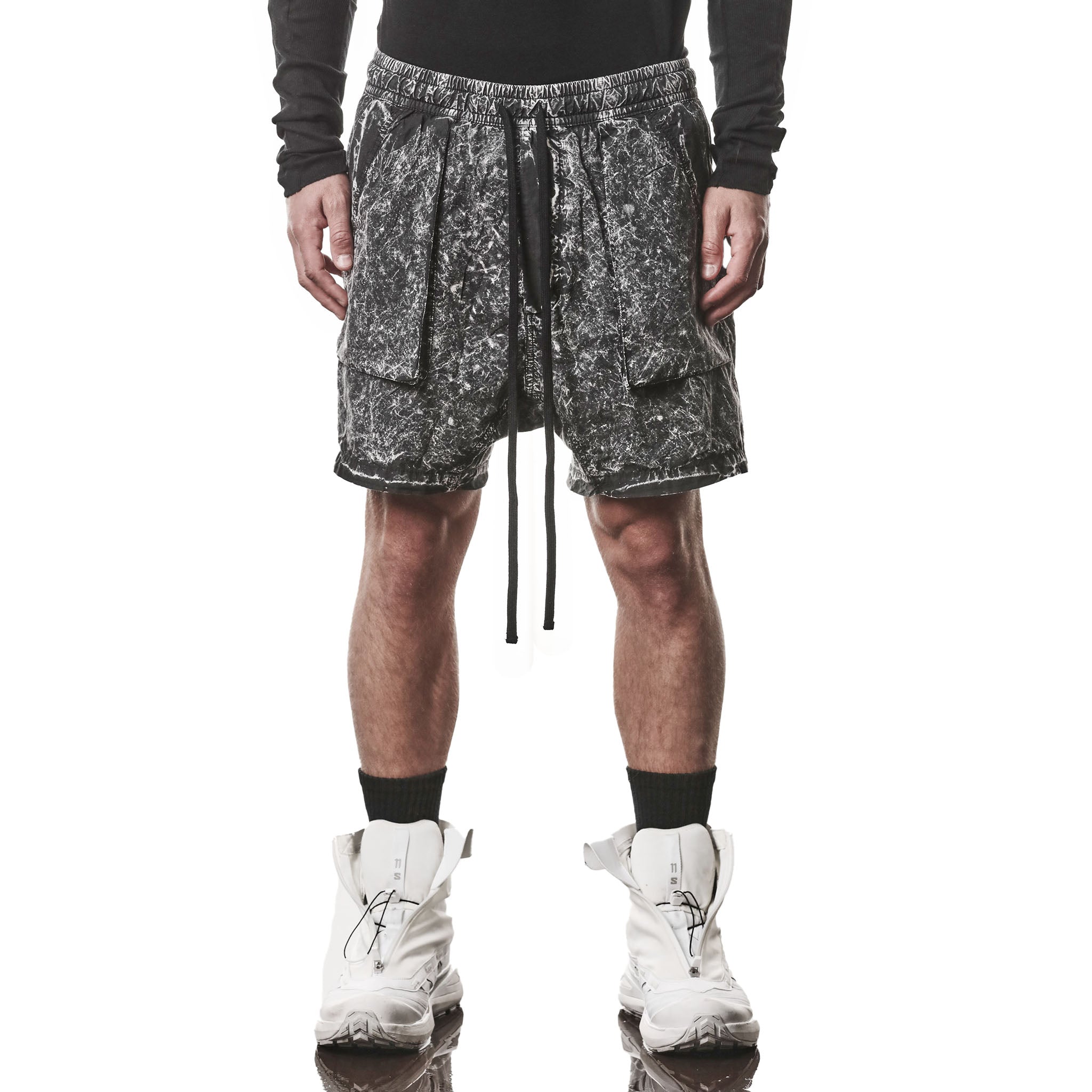 SHORT M P 37