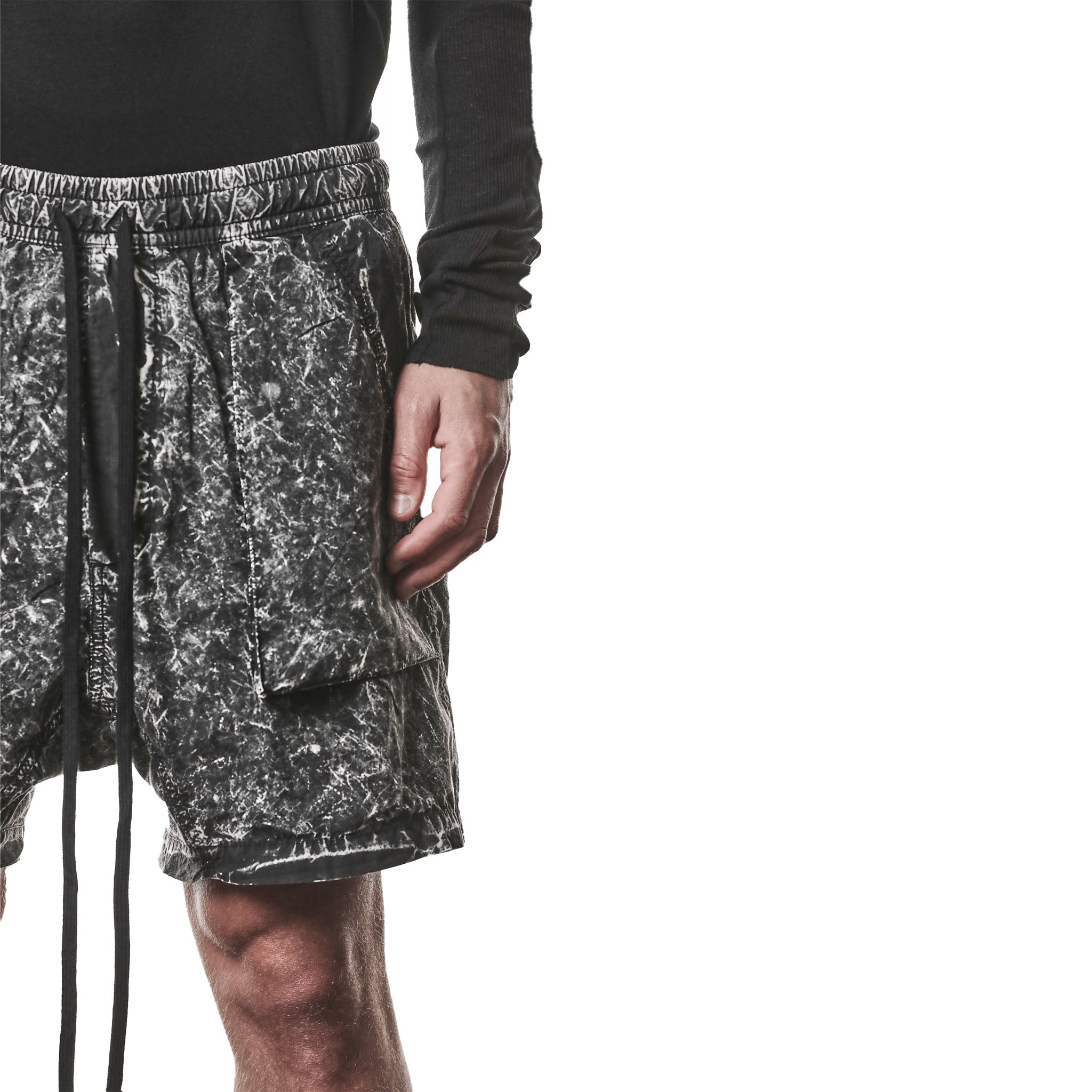 SHORT M P 37