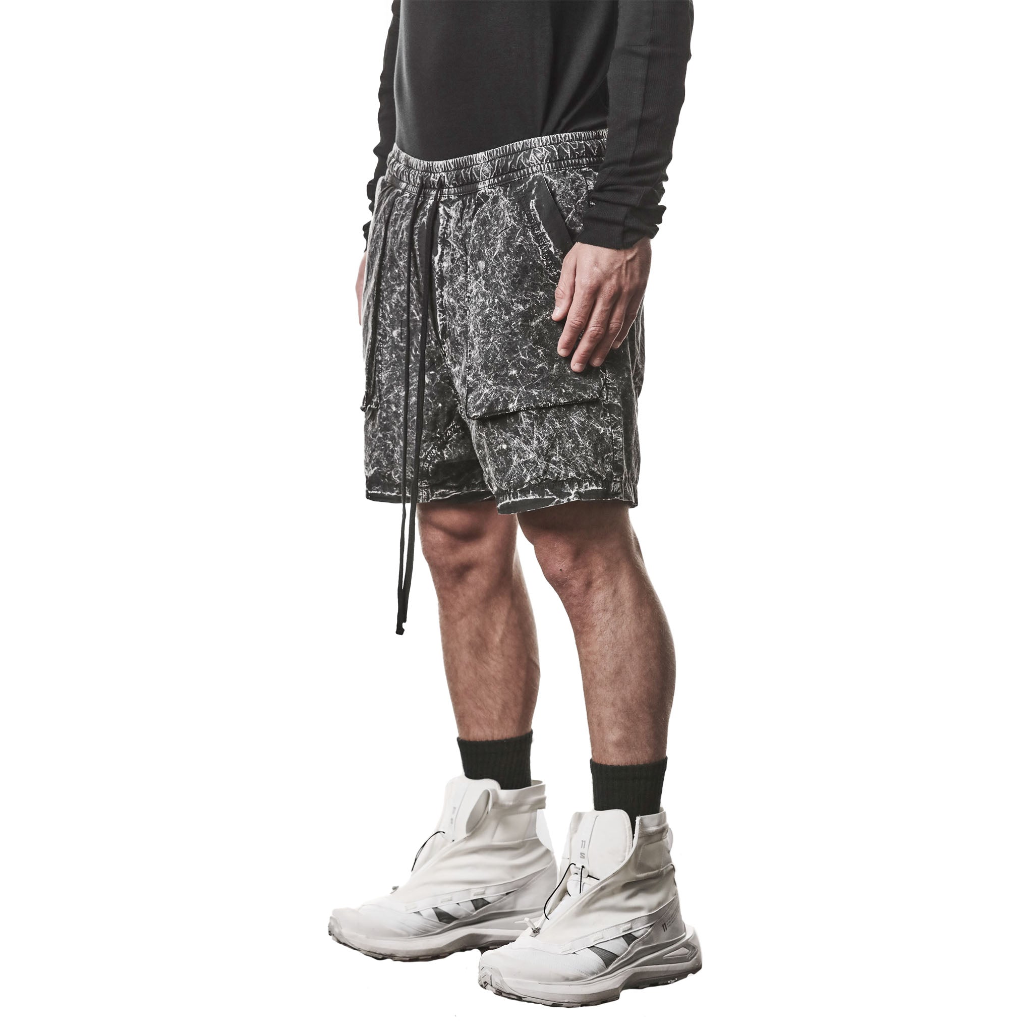 SHORT M P 37