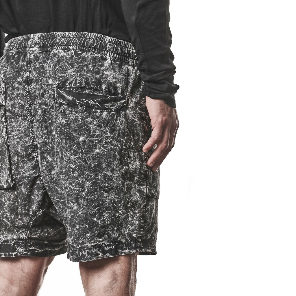 SHORT M P 37