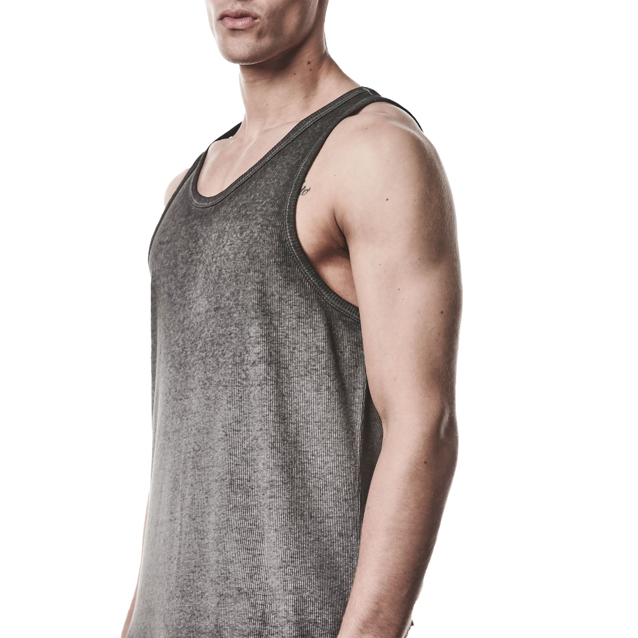 TANK TOP M TS 947