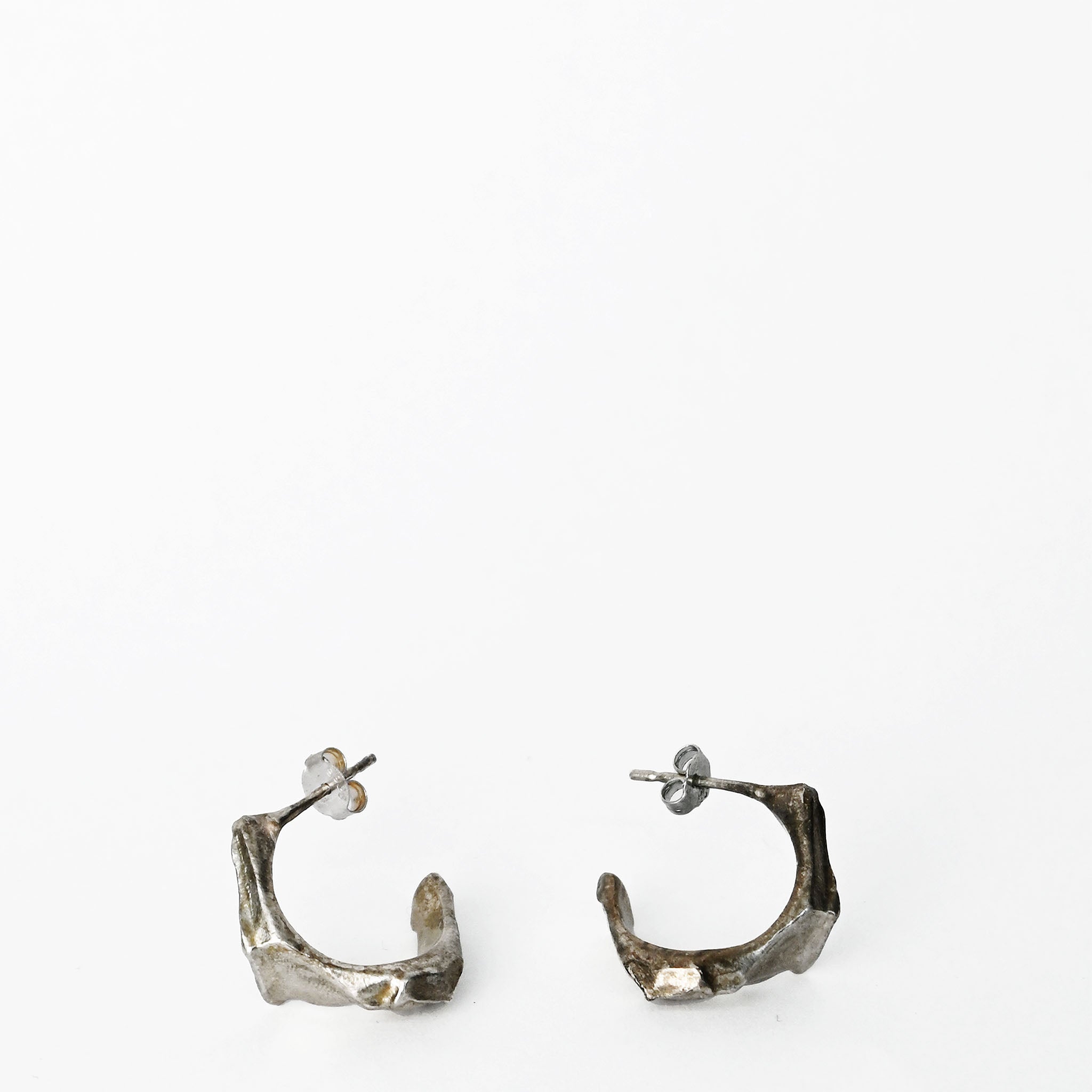 MORPH EARRING (LEFT)