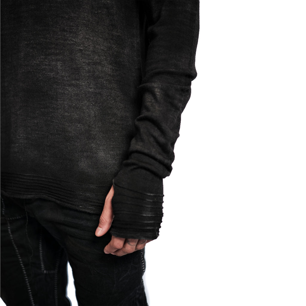 THIN KNIT WOOL SWEATER