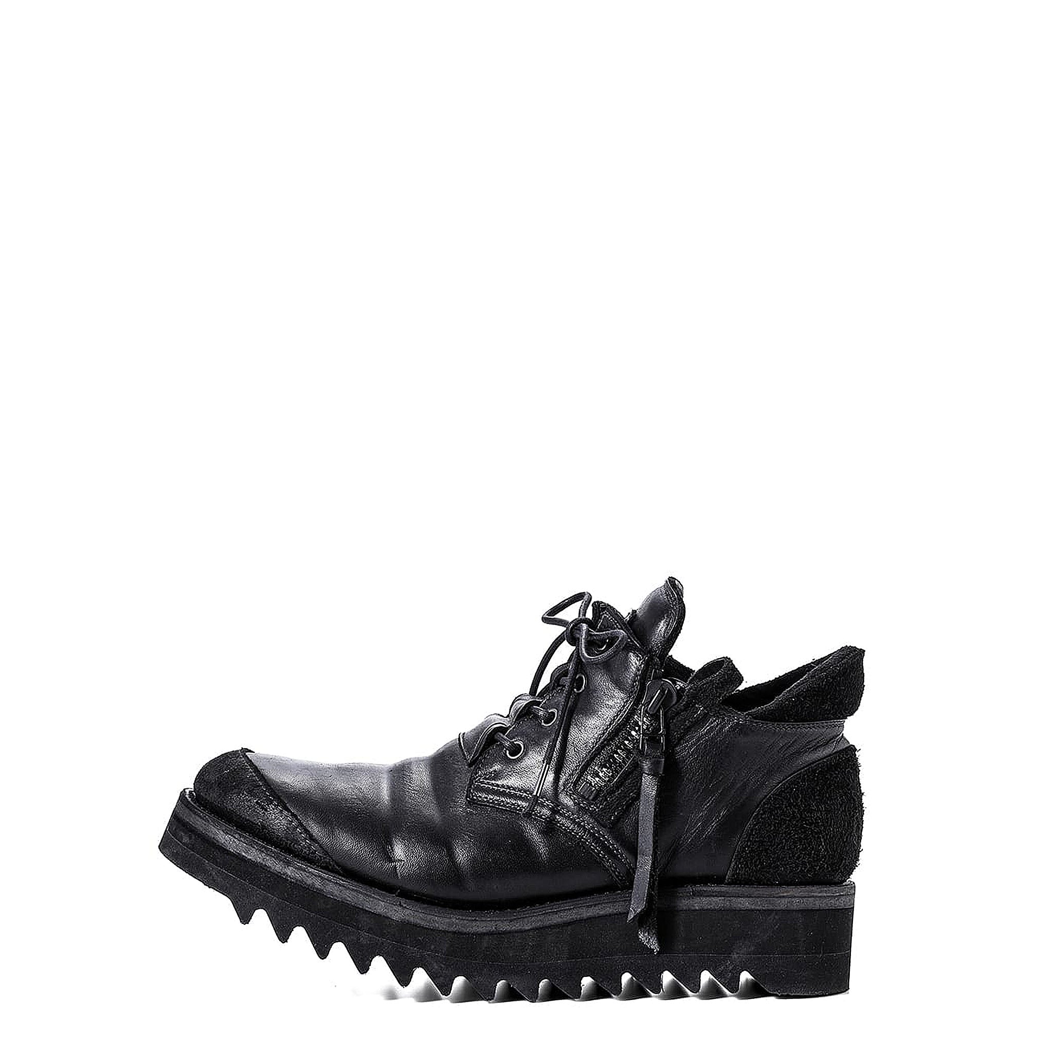 HORSE LEATHER DERBY
