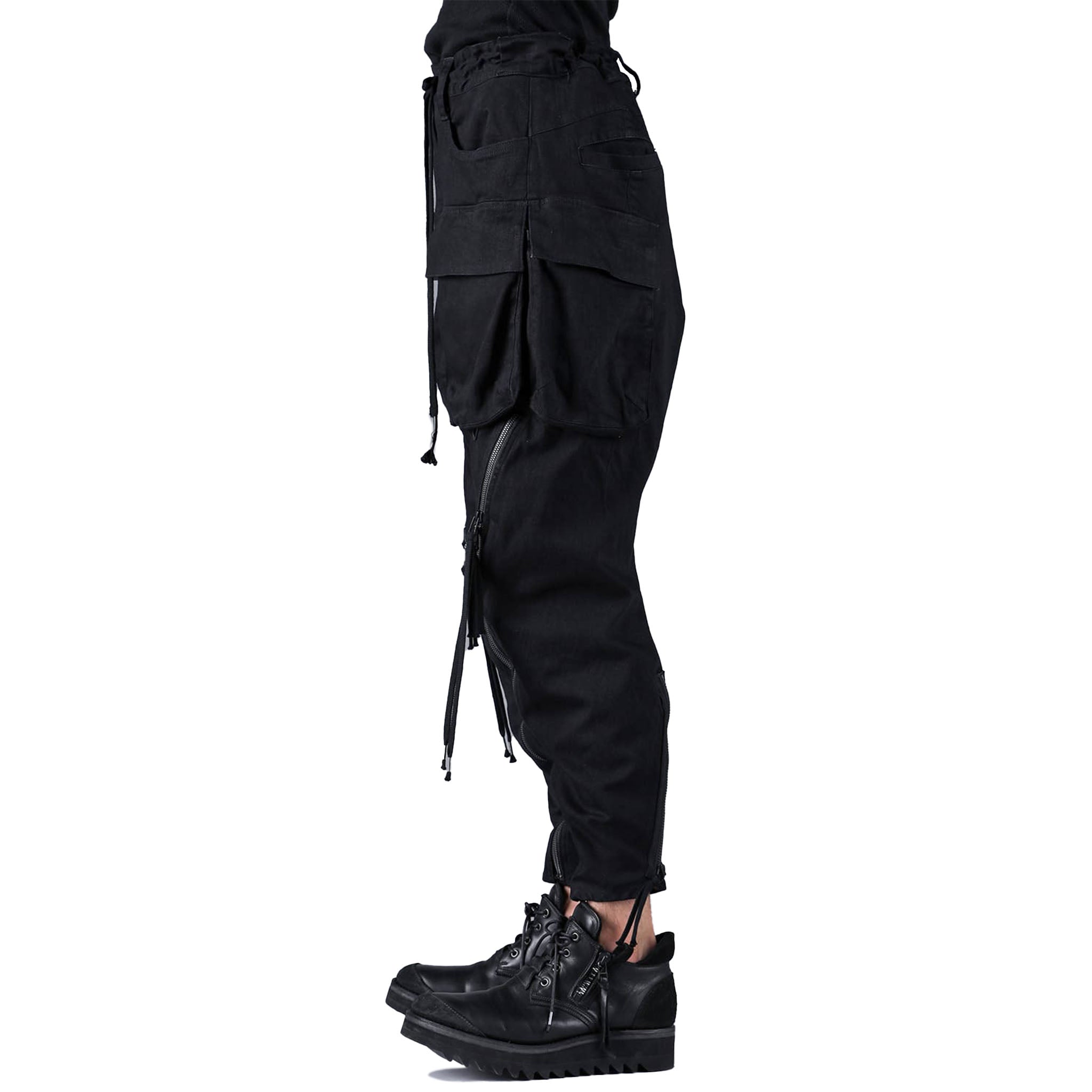ADJUSTABLE ZIP CROPPED CARGO PANTS