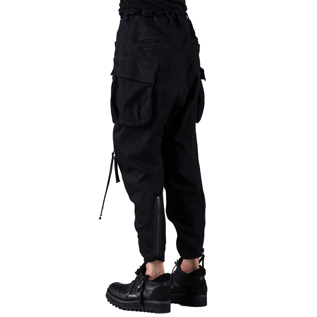 ADJUSTABLE ZIP CROPPED CARGO PANTS
