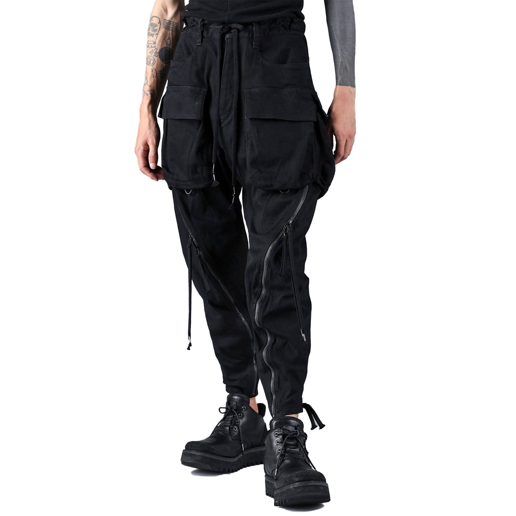ADJUSTABLE ZIP CROPPED CARGO PANTS